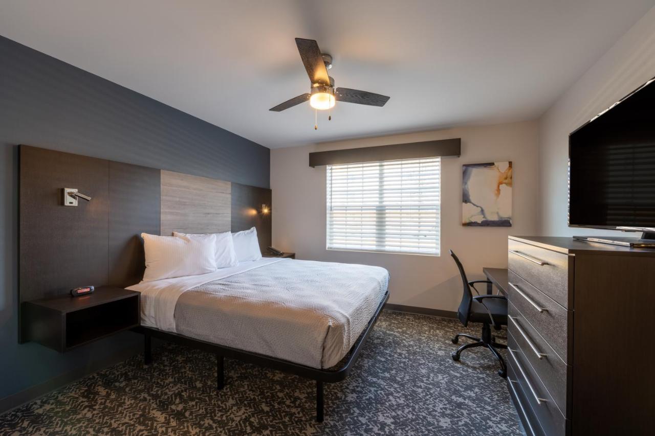 Stayapt Suites Alexandria-Fort Belvoir מראה חיצוני תמונה