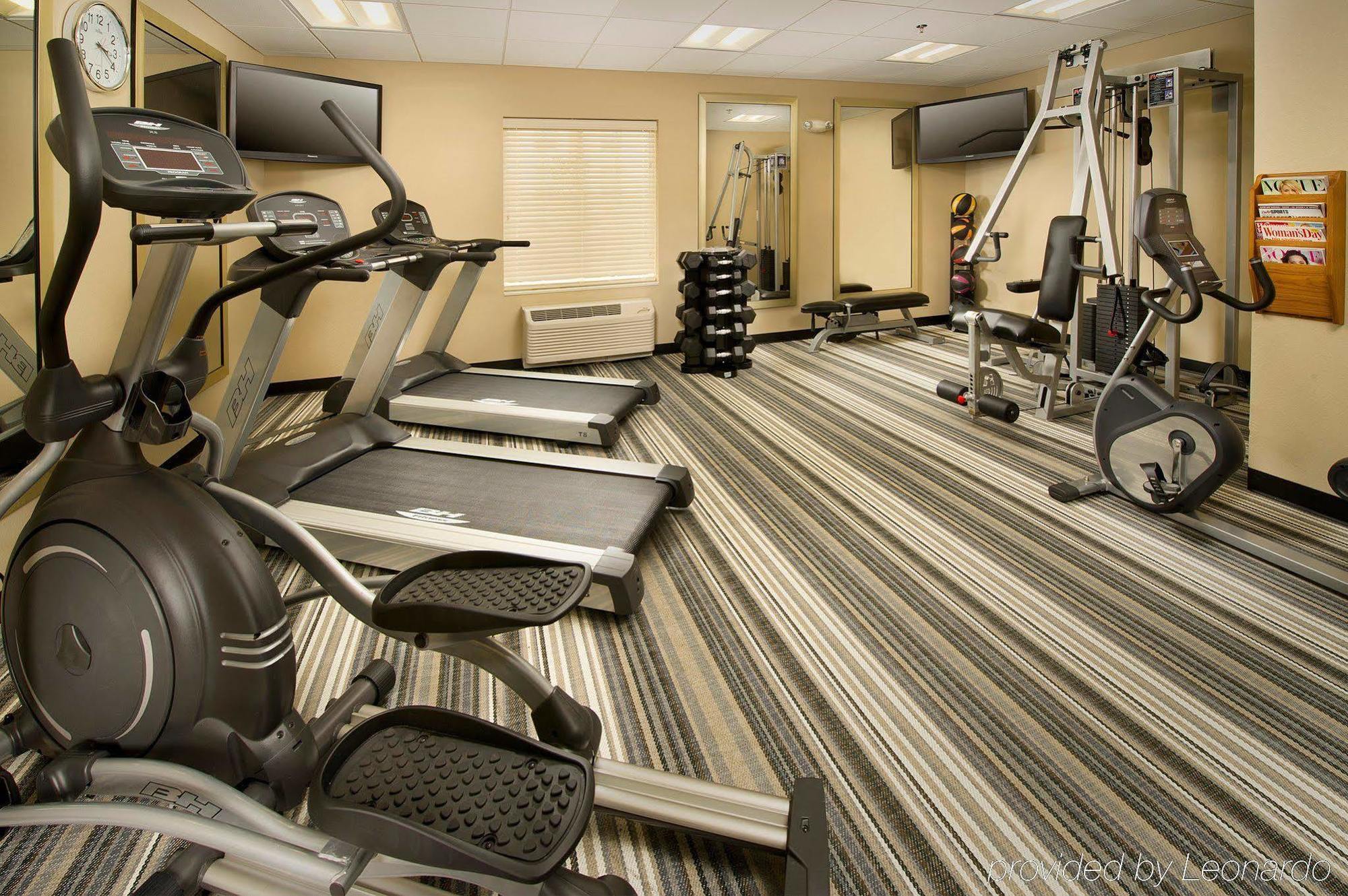 Stayapt Suites Alexandria-Fort Belvoir מראה חיצוני תמונה